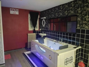 le petit love room